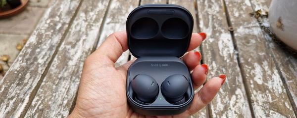 Galaxy Buds 2 Pro update helps fix Bluetooth connection errors