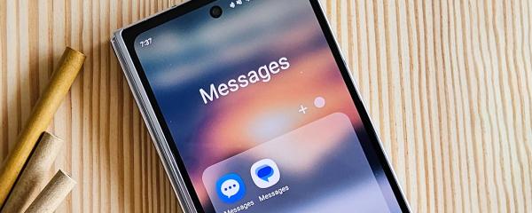 Old Samsung phone users should change the default messaging app