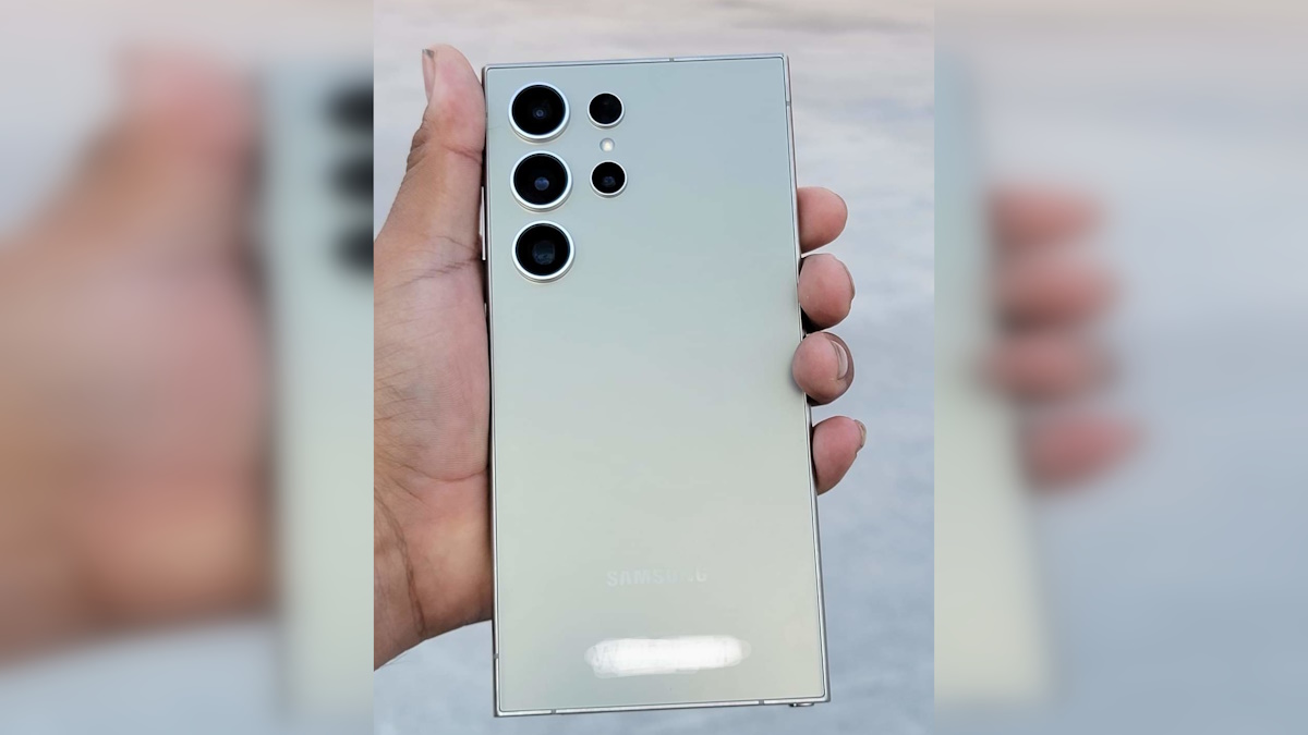 https://samfw.com/blog_images/the-camera-module-of-the-galaxy-s24-ultra-appears-realistically/Samsung-Galaxy-S24-Ultra-Leaked-image_4.jpg